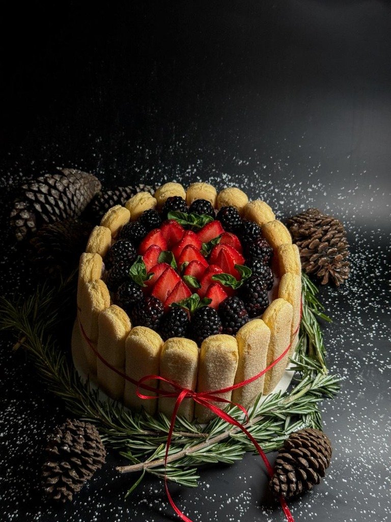 Charlotte de Frutos Rojos